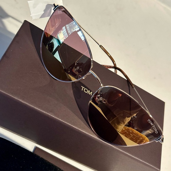 Tom Ford Anaia Metal Cat-eye sunglasses - Picture 2 of 8